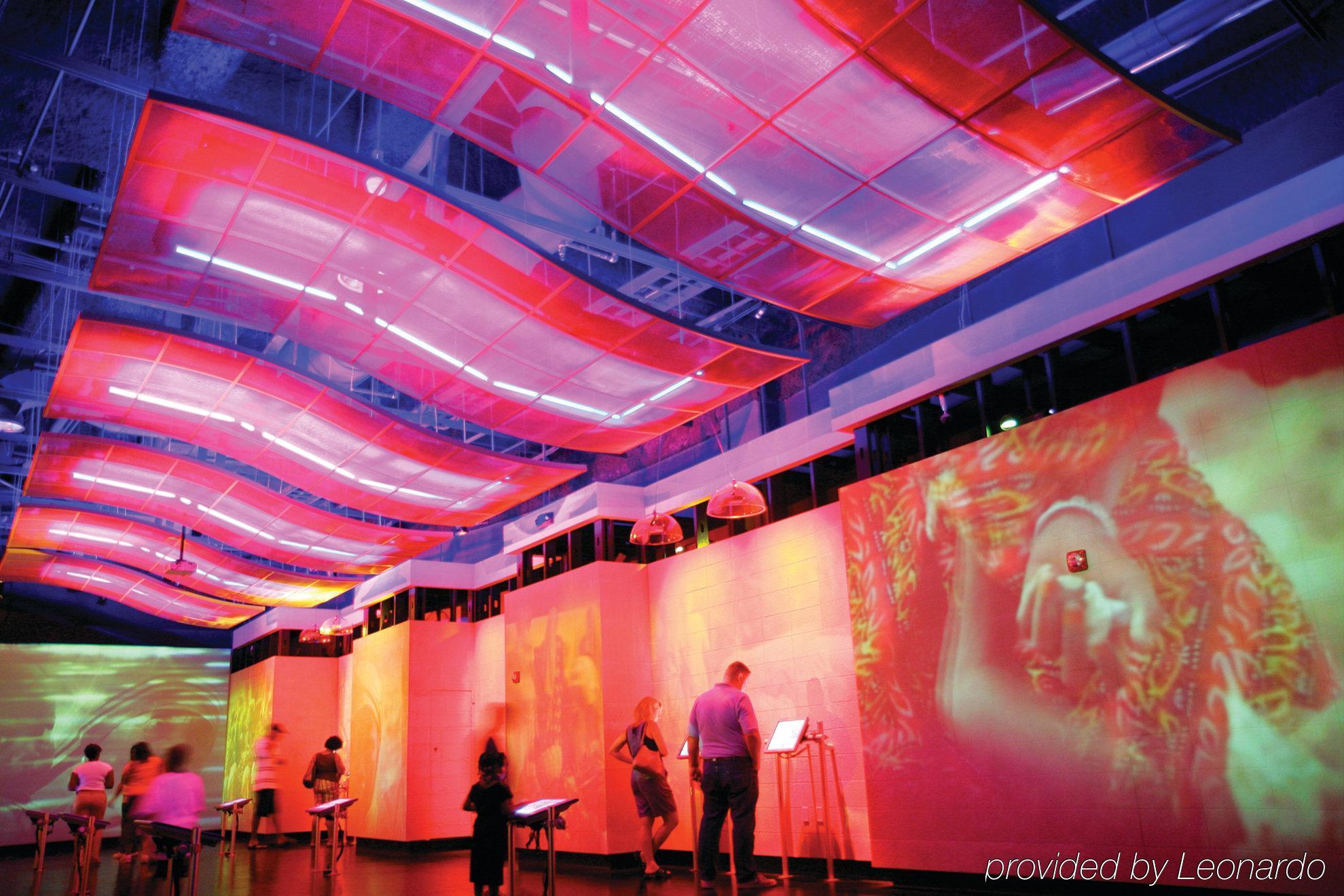 Cincinnati-riverfront By Ihg Hotel Covington